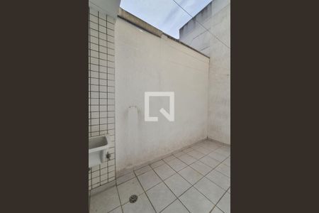 Casa à venda com 120m², 3 quartos e 1 vagaLavanderia