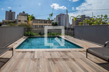 Apartamento à venda com 107m², 3 quartos e 2 vagas Apartamento à venda com 107m², 3 quartos e 2 vagasÁrea comum - Piscina