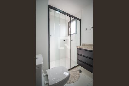 Apartamento à venda com 107m², 3 quartos e 2 vagas Apartamento à venda com 107m², 3 quartos e 2 vagasBanheiro da Suíte 2