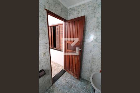 Casa para alugar com 220m², 3 quartos e 6 vagasBanheiro