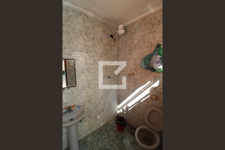 Casa para alugar com 220m², 3 quartos e 6 vagasBanheiro