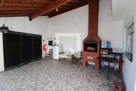 Casa para alugar com 220m², 3 quartos e 6 vagasChurrasqueira