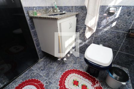 Casa para alugar com 220m², 3 quartos e 6 vagasBanheiro suite 2