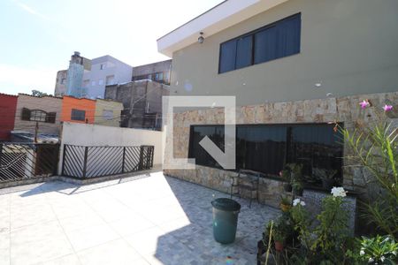 Casa para alugar com 220m², 3 quartos e 6 vagasVaranda