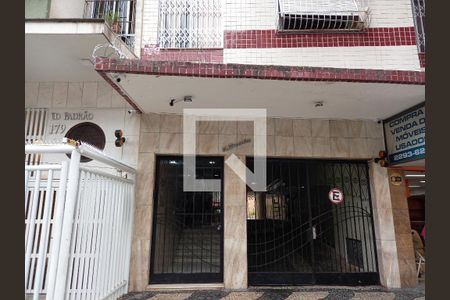 Apartamento à venda com 87m², 2 quartos e sem vagaFachada