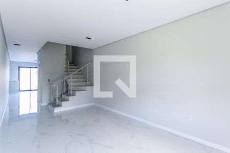 Sala de casa à venda com 2 quartos, 108m² em Hípica, Porto Alegre