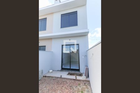 Casa à venda com 108m², 2 quartos e 1 vaga Casa à venda com 108m², 2 quartos e 1 vagaQuintal