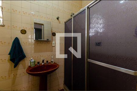 Casa à venda com 180m², 4 quartos e 2 vagasBanheiro