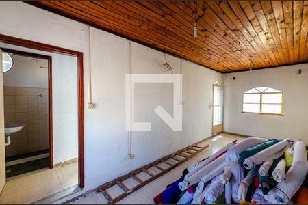 Casa à venda com 180m², 4 quartos e 2 vagasSala/Quarto casa 2
