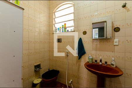 Casa à venda com 180m², 4 quartos e 2 vagasBanheiro