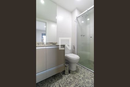 Banheiro da suíte de apartamento para alugar com 1 quarto, 47m² em Vila Anglo Brasileira, São Paulo