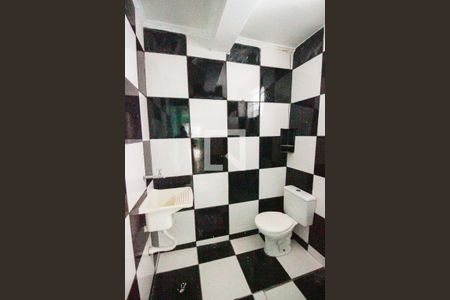 Casa para alugar com 33m², 1 quarto e sem vagaBanheiro