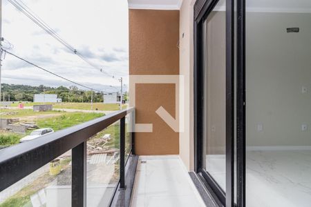 Casa à venda com 108m², 2 quartos e 1 vaga Casa à venda com 108m², 2 quartos e 1 vagaSacada