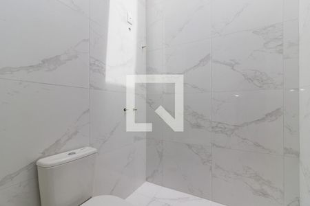 Casa à venda com 108m², 2 quartos e 1 vaga Casa à venda com 108m², 2 quartos e 1 vagaBanheiro da Suíte 2