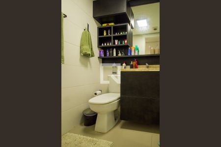 Apartamento à venda com 61m², 2 quartos e 2 vagas Apartamento à venda com 61m², 2 quartos e 2 vagasBanheiro