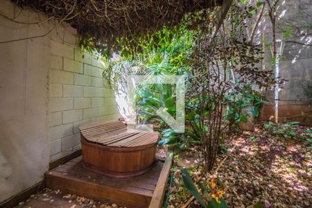 Casa de condomínio à venda com 200m², 3 quartos e 2 vagasQuintal