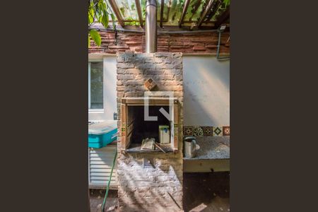 Casa de condomínio à venda com 200m², 3 quartos e 2 vagasChurrasqueira