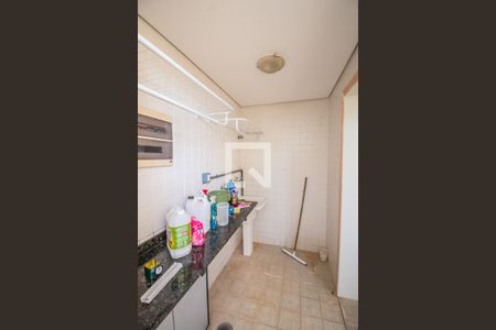 Casa de condomínio à venda com 200m², 3 quartos e 2 vagasÁrea de Serviço