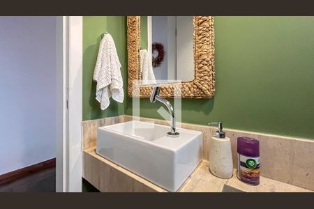 Lavabo de casa à venda com 3 quartos, 200m² em Aclimação, São Paulo