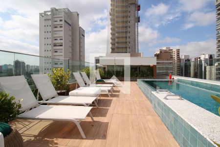 Apartamento à venda com 25m², 1 quarto e sem vagaÁrea comum - Piscina