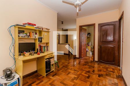 Sala de casa à venda com 5 quartos, 250m² em Cristal, Porto Alegre