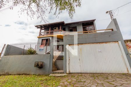 Casa à venda com 250m², 5 quartos e 4 vagasFachada
