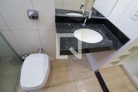 Banheiro da suíte 1 de casa para alugar com 2 quartos, 170m² em Jardim Guanabara Iii, Goiânia