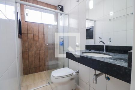 Casa para alugar com 170m², 2 quartos e sem vaga Casa para alugar com 170m², 2 quartos e sem vagaBanheiro da suíte 1