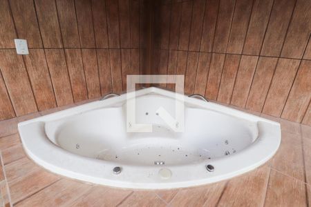 Casa para alugar com 170m², 2 quartos e sem vaga Casa para alugar com 170m², 2 quartos e sem vagaBanheira