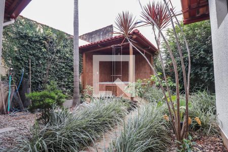 Casa para alugar com 170m², 2 quartos e sem vaga Casa para alugar com 170m², 2 quartos e sem vagaQuintal