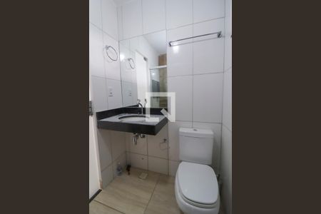 Casa para alugar com 170m², 2 quartos e sem vaga Casa para alugar com 170m², 2 quartos e sem vagaBanheiro da suíte 2