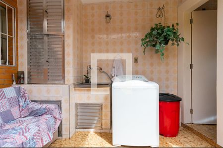 Casa à venda com 70m², 2 quartos e 1 vagaÁrea de Serviço