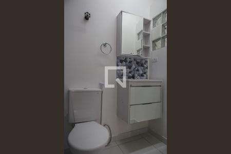 Apartamento para alugar com 70m², 2 quartos e 1 vagaBanheiro da suíte