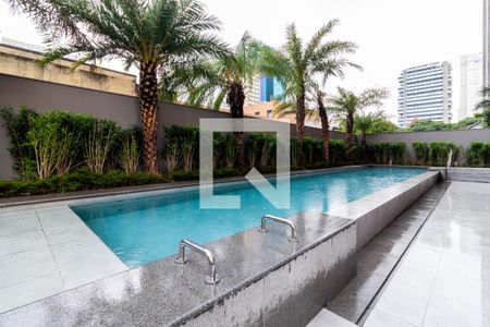 Studio à venda com 25m², 1 quarto e sem vagaPiscina