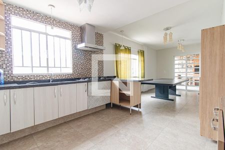 Casa para alugar com 350m², 8 quartos e 3 vagasCozinha