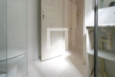 Apartamento para alugar com 127m², 3 quartos e sem vaga Apartamento para alugar com 127m², 3 quartos e sem vagaBanheiro