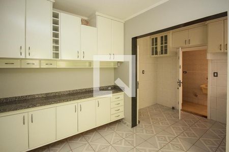 Casa para alugar com 103m², 3 quartos e 2 vagasCozinha