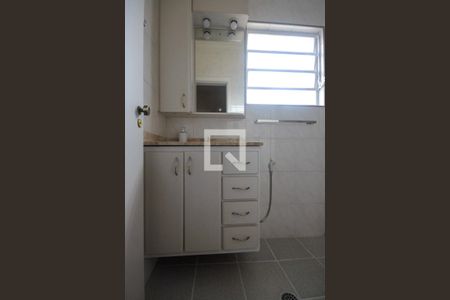 Casa para alugar com 103m², 3 quartos e 2 vagasBanheiro Social