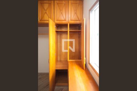 Casa para alugar com 103m², 3 quartos e 2 vagasQuarto