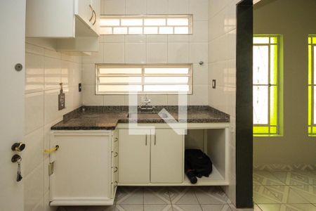 Casa para alugar com 103m², 3 quartos e 2 vagasCozinha