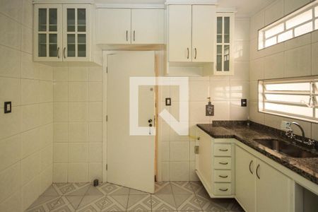 Casa para alugar com 103m², 3 quartos e 2 vagasCozinha