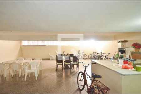 Apartamento para alugar com 75m², 2 quartos e 1 vagaÁrea comum - Salão de festas