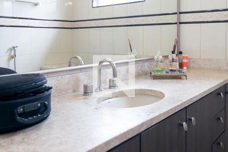 Banheiro Social de casa à venda com 3 quartos, 164m² em Chácara Santo Antônio (zona Sul), São Paulo