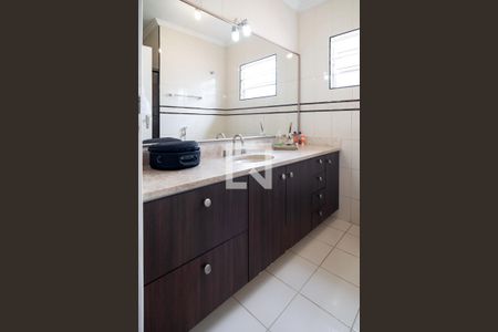 Banheiro Social de casa à venda com 3 quartos, 164m² em Chácara Santo Antônio (zona Sul), São Paulo