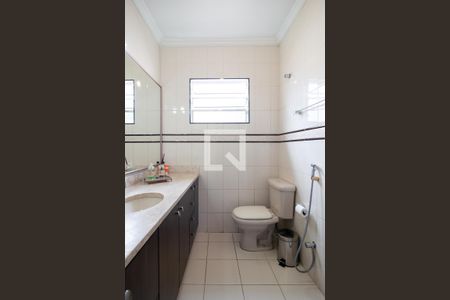 Banheiro Social de casa à venda com 3 quartos, 164m² em Chácara Santo Antônio (zona Sul), São Paulo