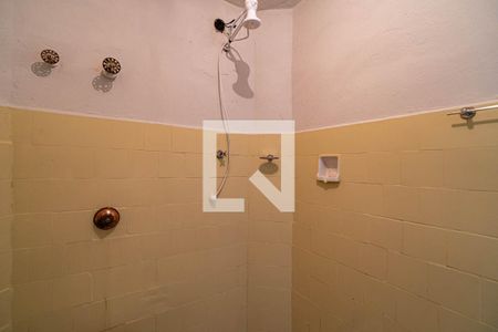 Banheiro de kitnet/studio para alugar com 1 quarto, 40m² em Bela Vista, São Paulo