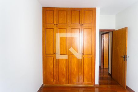 Apartamento para alugar com 97m², 3 quartos e 1 vaga Apartamento para alugar com 97m², 3 quartos e 1 vagaArmário do Quarto 2