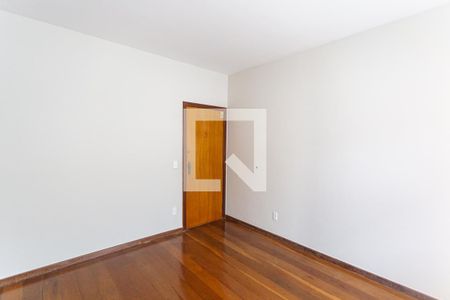 Sala de apartamento para alugar com 3 quartos, 97m² em Sagrada Família, Belo Horizonte