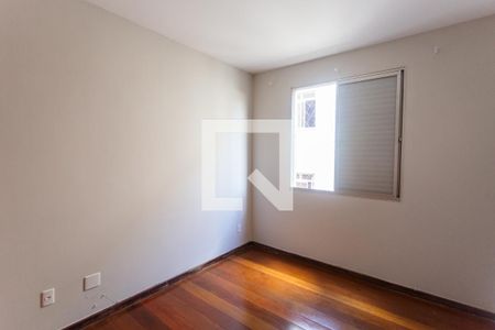 Suíte de apartamento para alugar com 3 quartos, 97m² em Sagrada Família, Belo Horizonte
