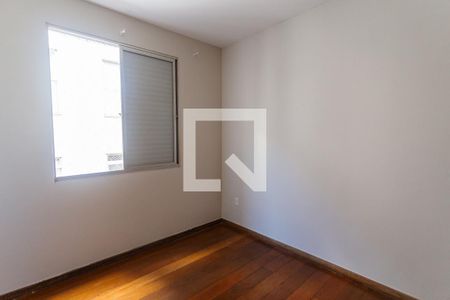 Suíte de apartamento para alugar com 3 quartos, 97m² em Sagrada Família, Belo Horizonte